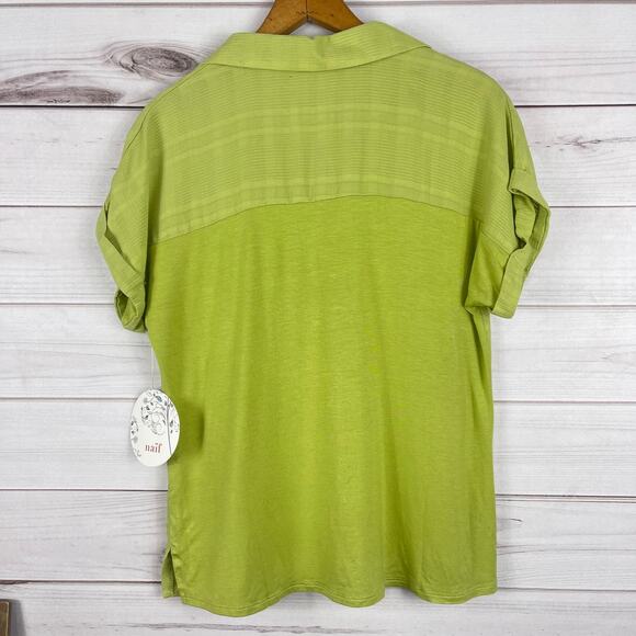 NAIF Women's Button Down Short Sleeve Collared Shirt Green Size Small NWT - Picture 6 of 8